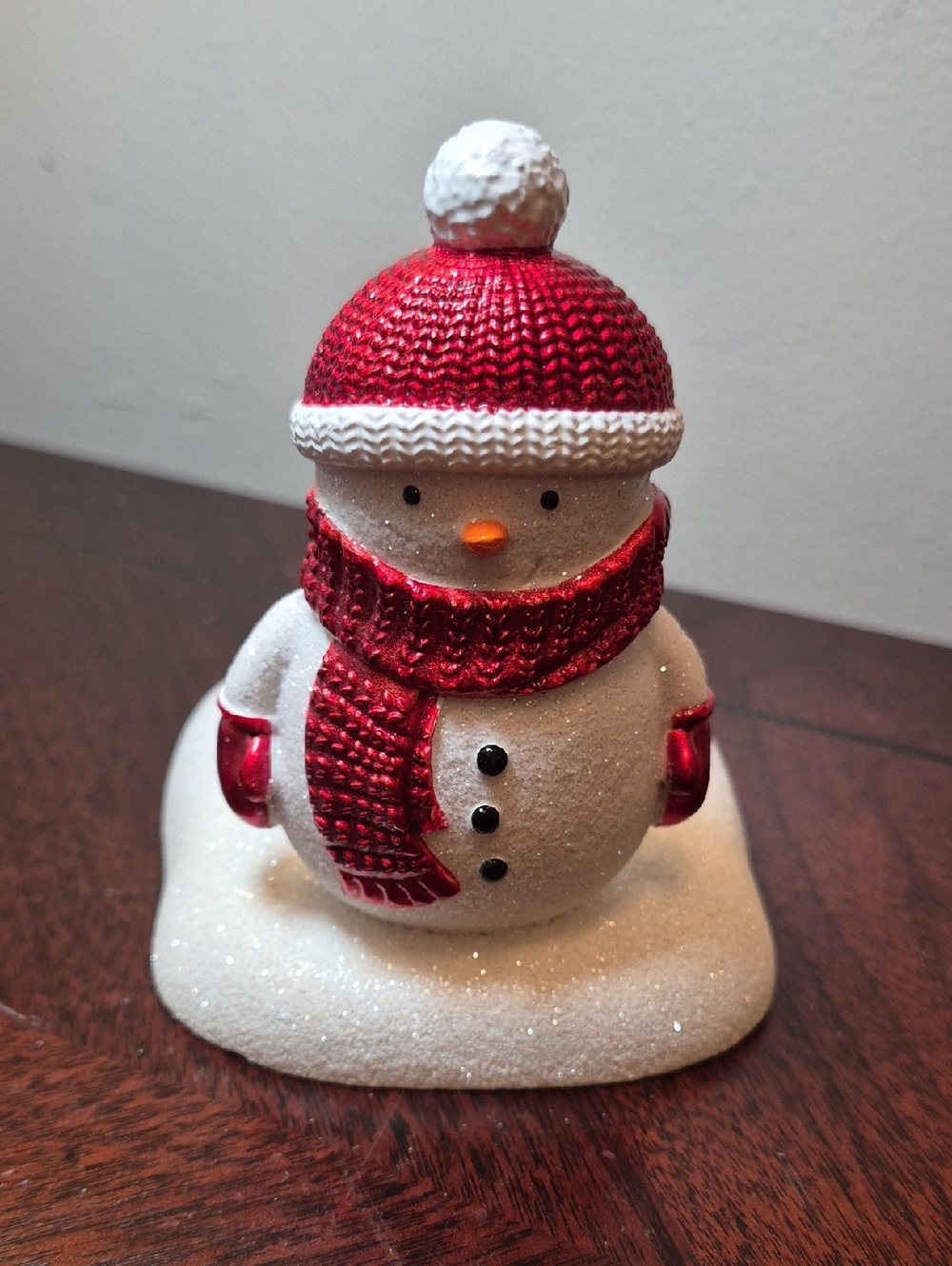 Bath & Body Works Red and White Holiday Snowman Foaming Soap Holder